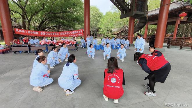 业致敬白衣天使凝聚社会温情pg电子游戏网站沈阳爱心企(图3)